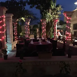 https://awtar-mansion.agrahotelsindia.net