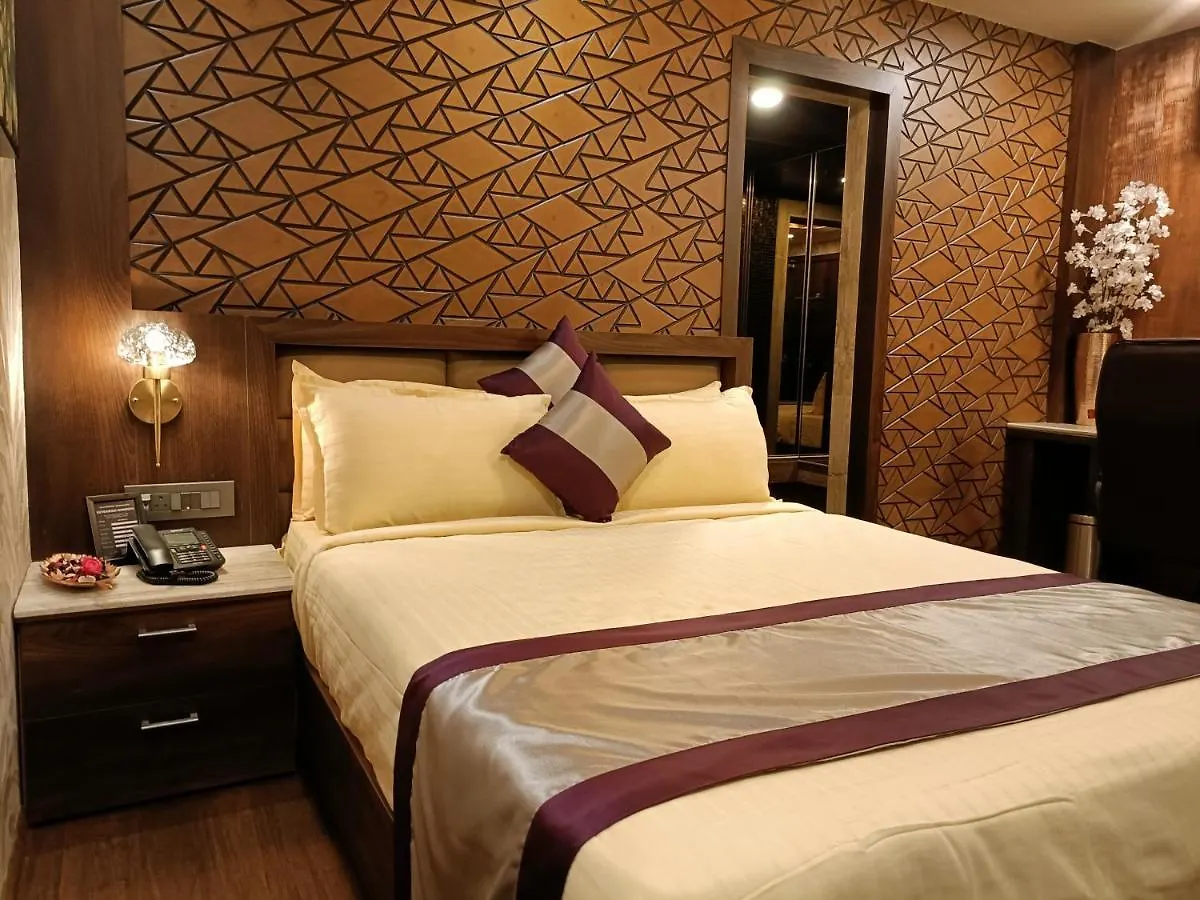 Resort Retrieve Health & Wellness Hotel Kochi