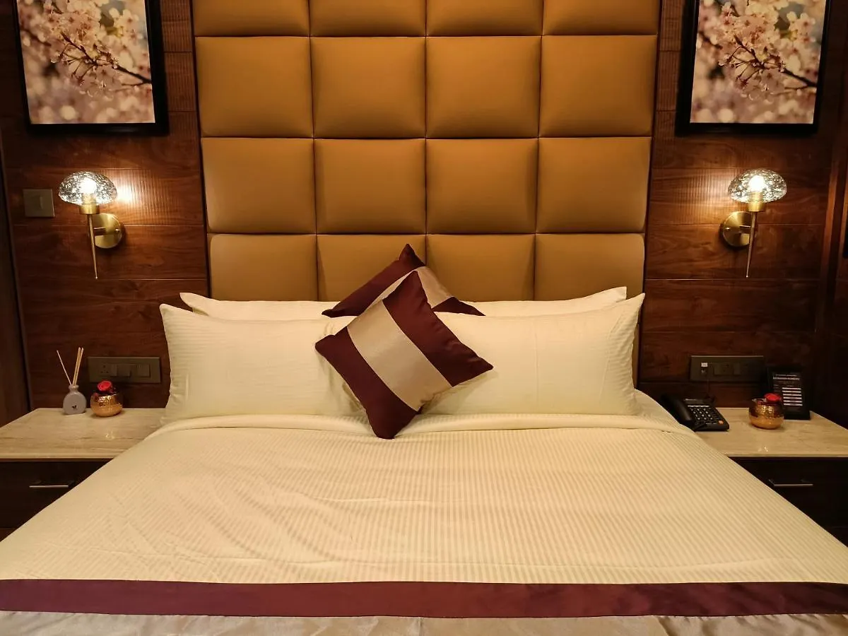 Retrieve Health & Wellness Hotel Kochi 0*,  India
