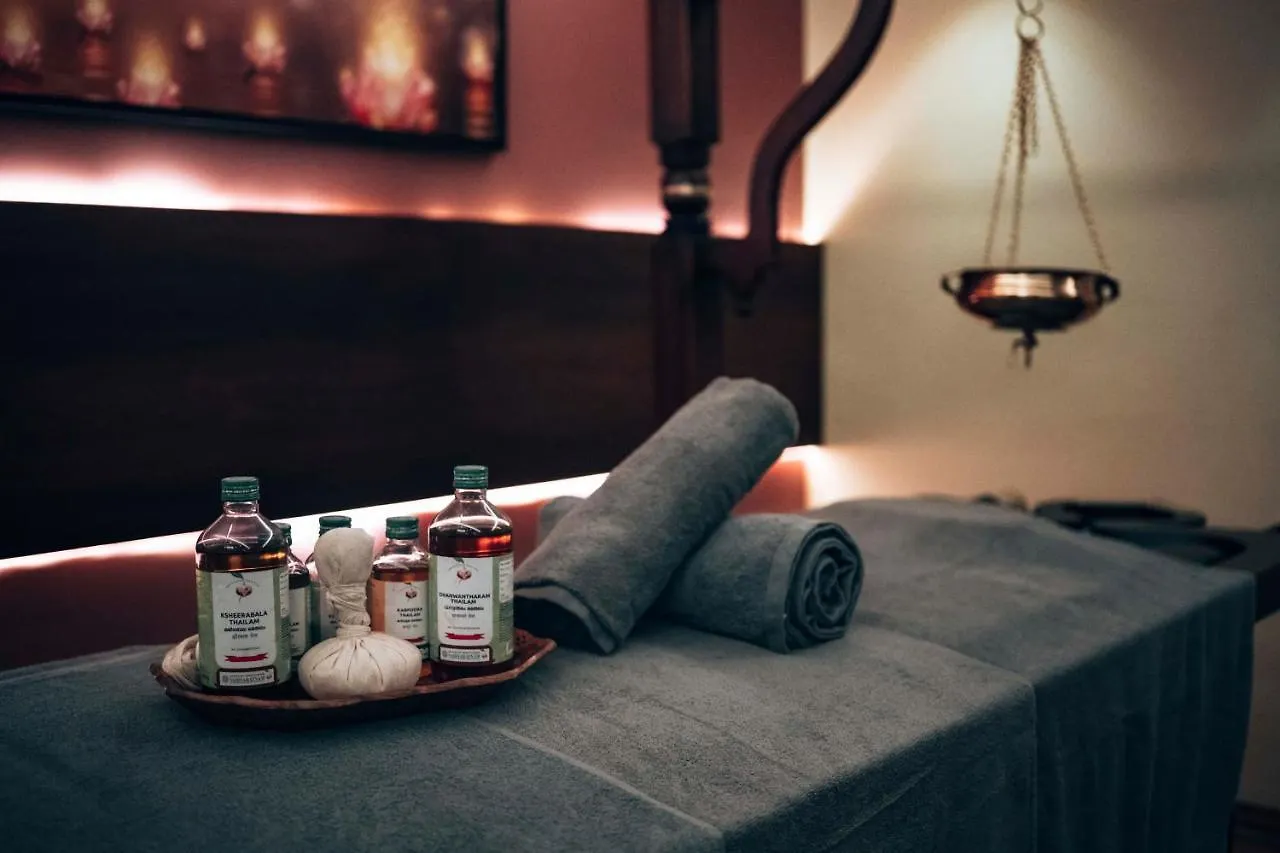Resort Retrieve Health & Wellness Hotel Kochi