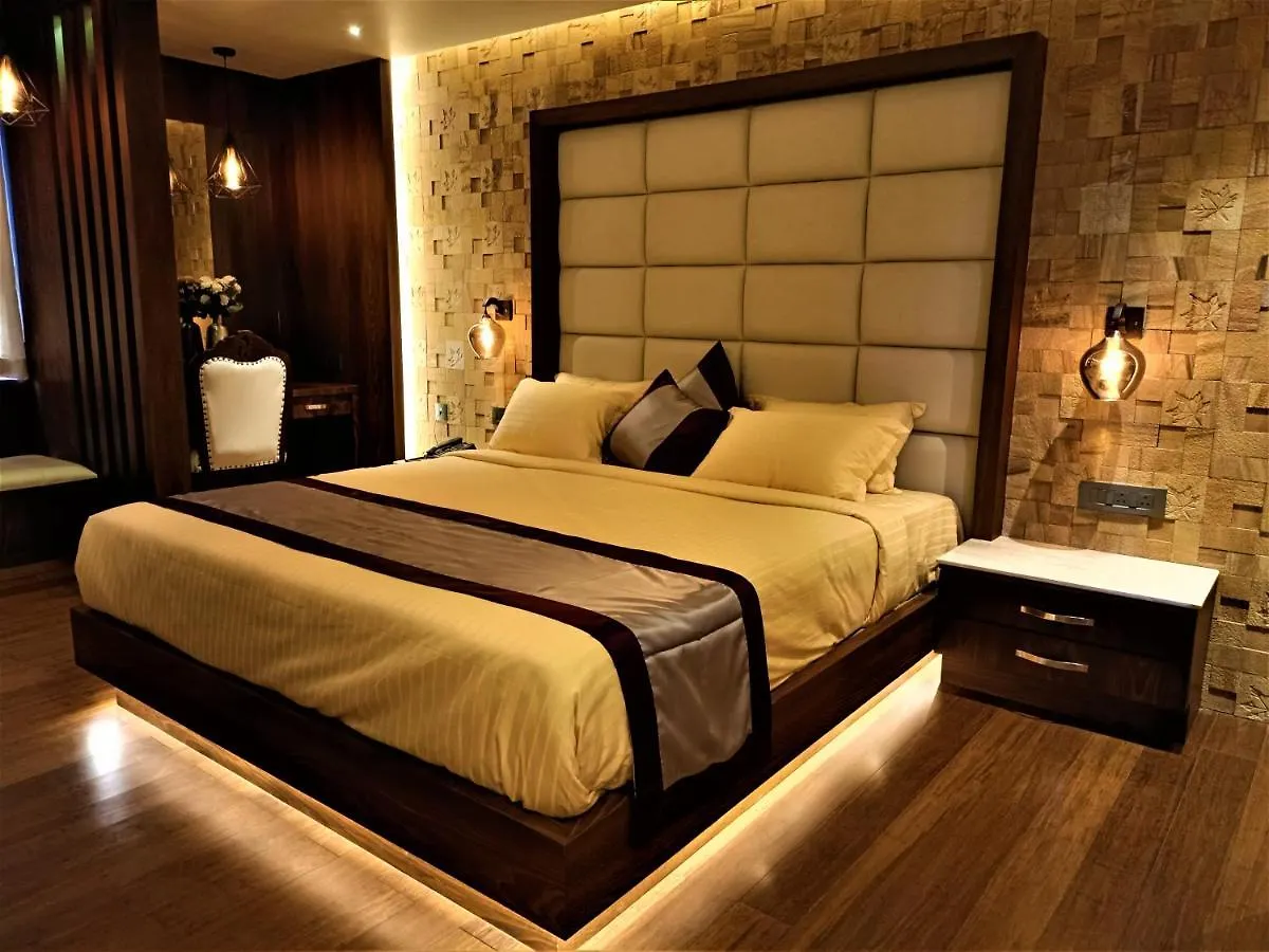Resort Retrieve Health & Wellness Hotel Kochi